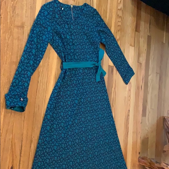 Women dress - Picture 6 of 8